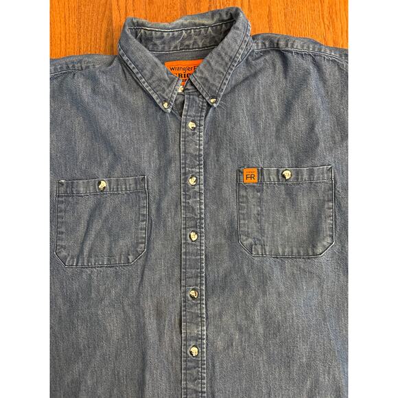 Wrangler FR Riggs Workwear 2XT- Men's Long Sleeve Button Up - Picture 3 of 7